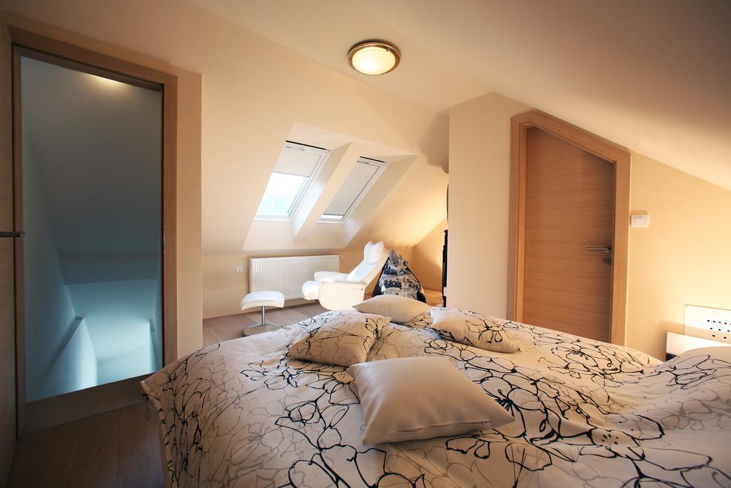 Golob Apartment Kranjska Gora Habitación foto